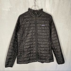 NWT Women’s Patagonia Nano Puff Jacket.